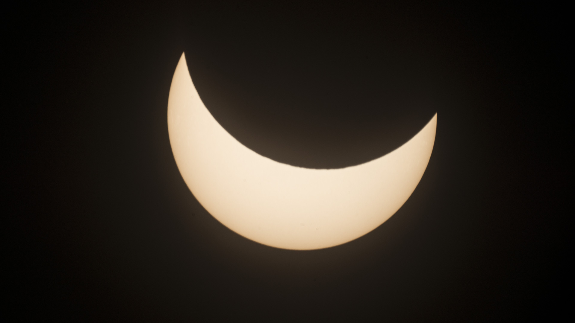 20 Marzo 2015 - Eclissi parziale di sole - Genova ore 10:34