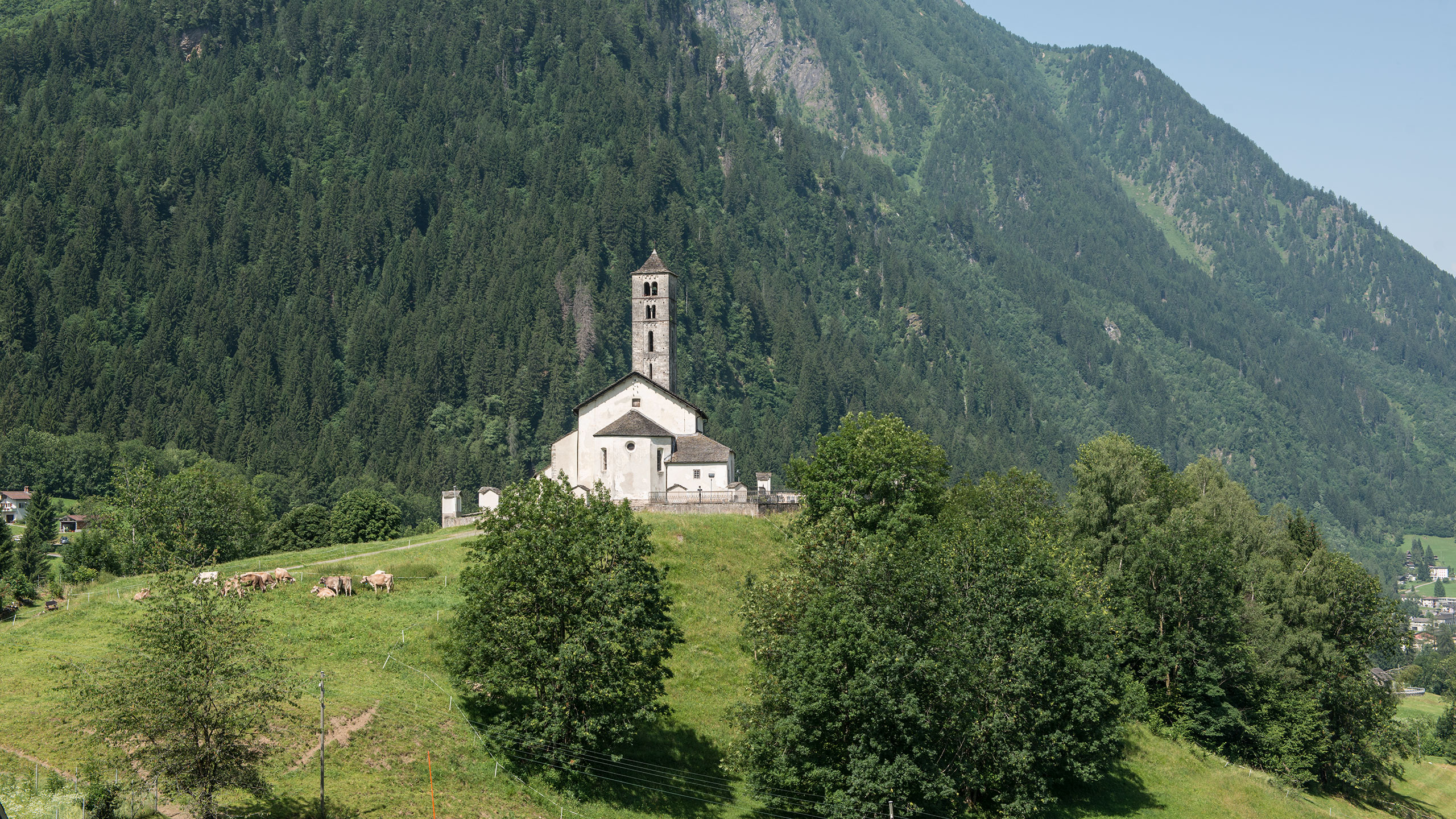 La chiesa di San Giorgio a Prato Leventina  (CH)
