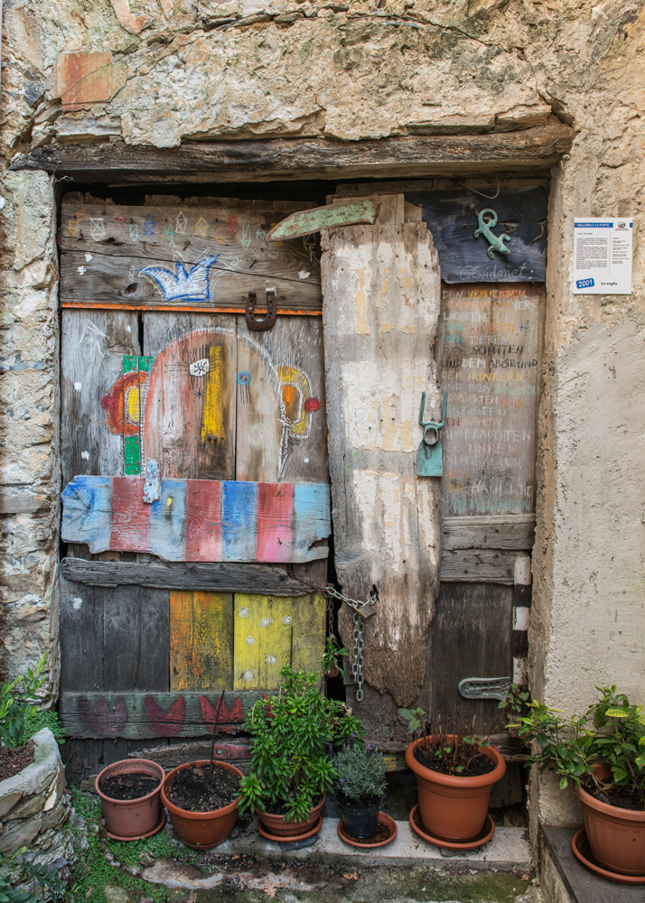 Valloria, il paese delle porte dipinte - La soglia - Carin Grudda 2001
