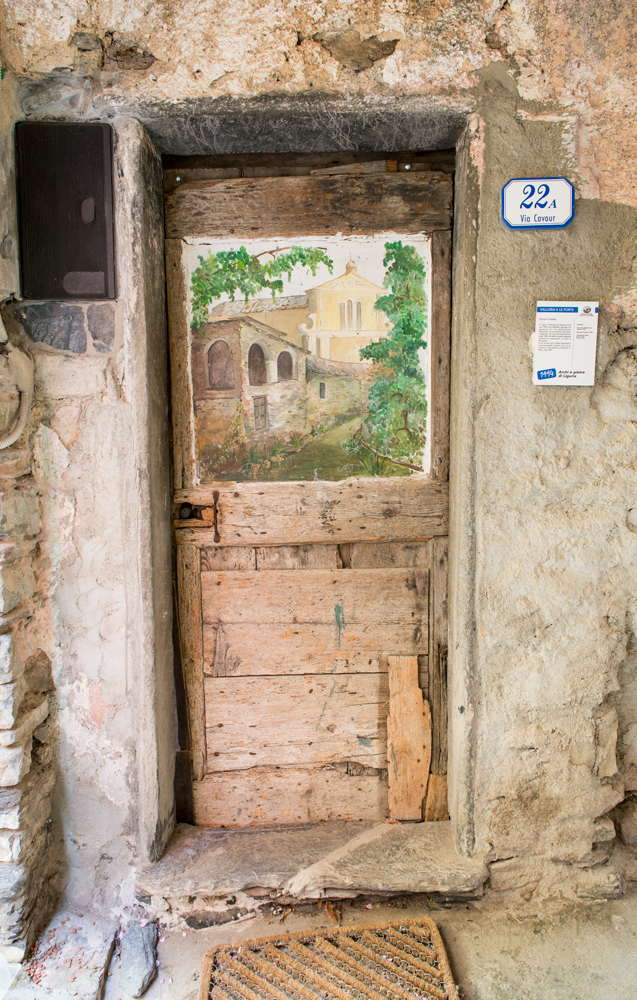 Valloria, il paese delle porte dipinte - Archi e pietre di Liguria - Enrico Fossati 1994